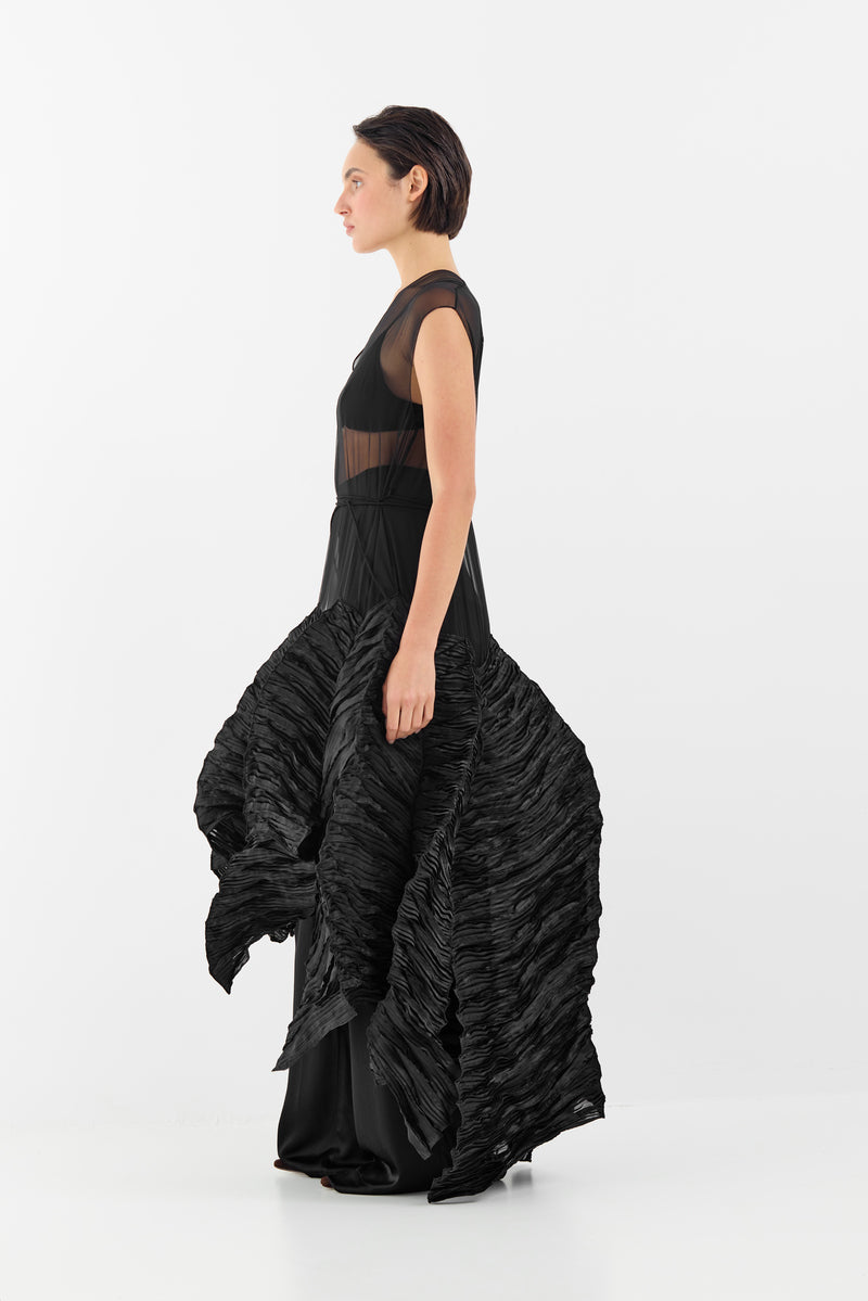 DAPHNE DRESS IN BLACK