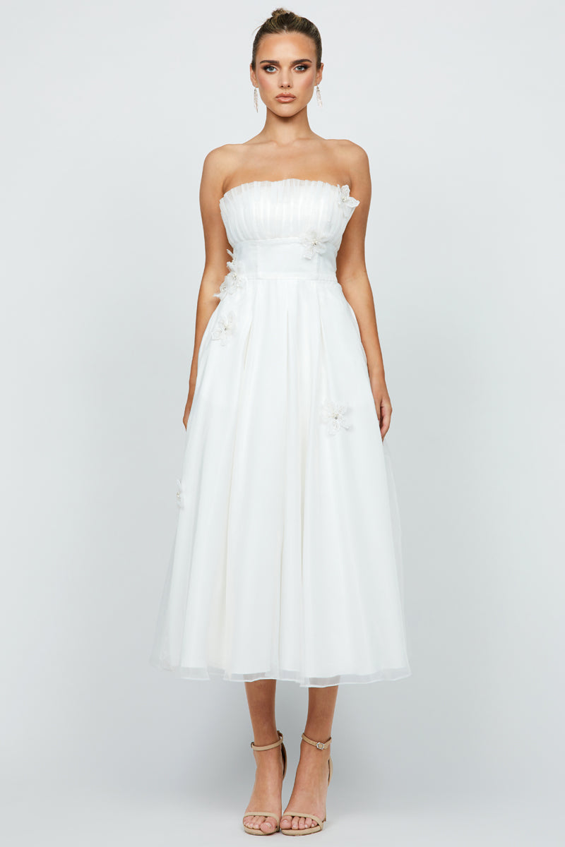 ALAYAH STRAPLESS TEA LENGTH MIDI IN WHITE