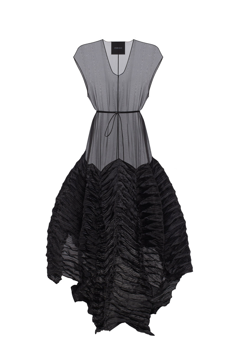 DAPHNE DRESS IN BLACK