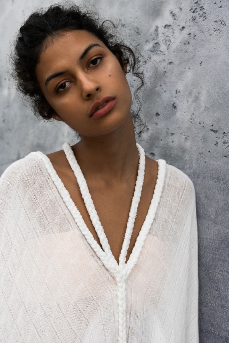 HELENA KAFTAN IN NUDE