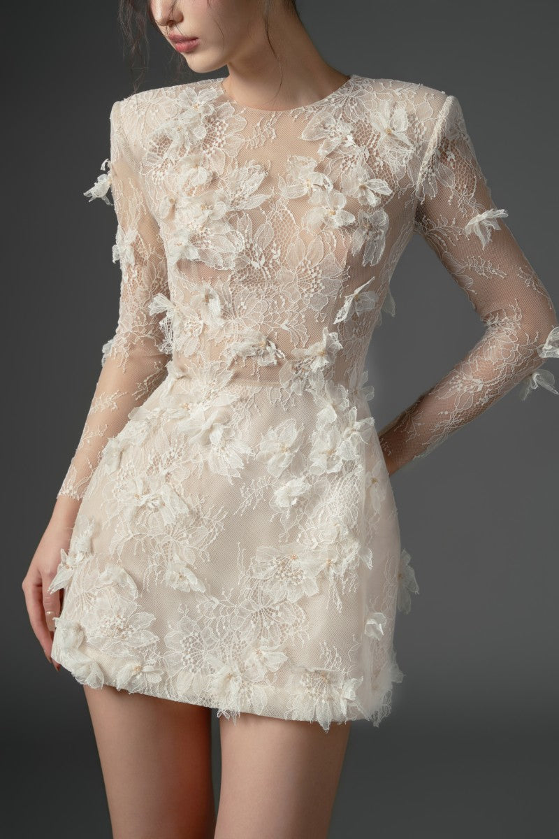 DUBB LACE FLOWER DRESS IN BEIGE