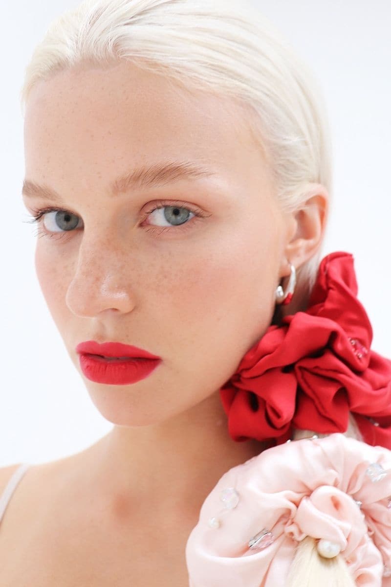 SOLVEIG PETITE COMB AND HARLOW EMBELLISHED OVERSIZED SILK SCRUNCHIE SET
