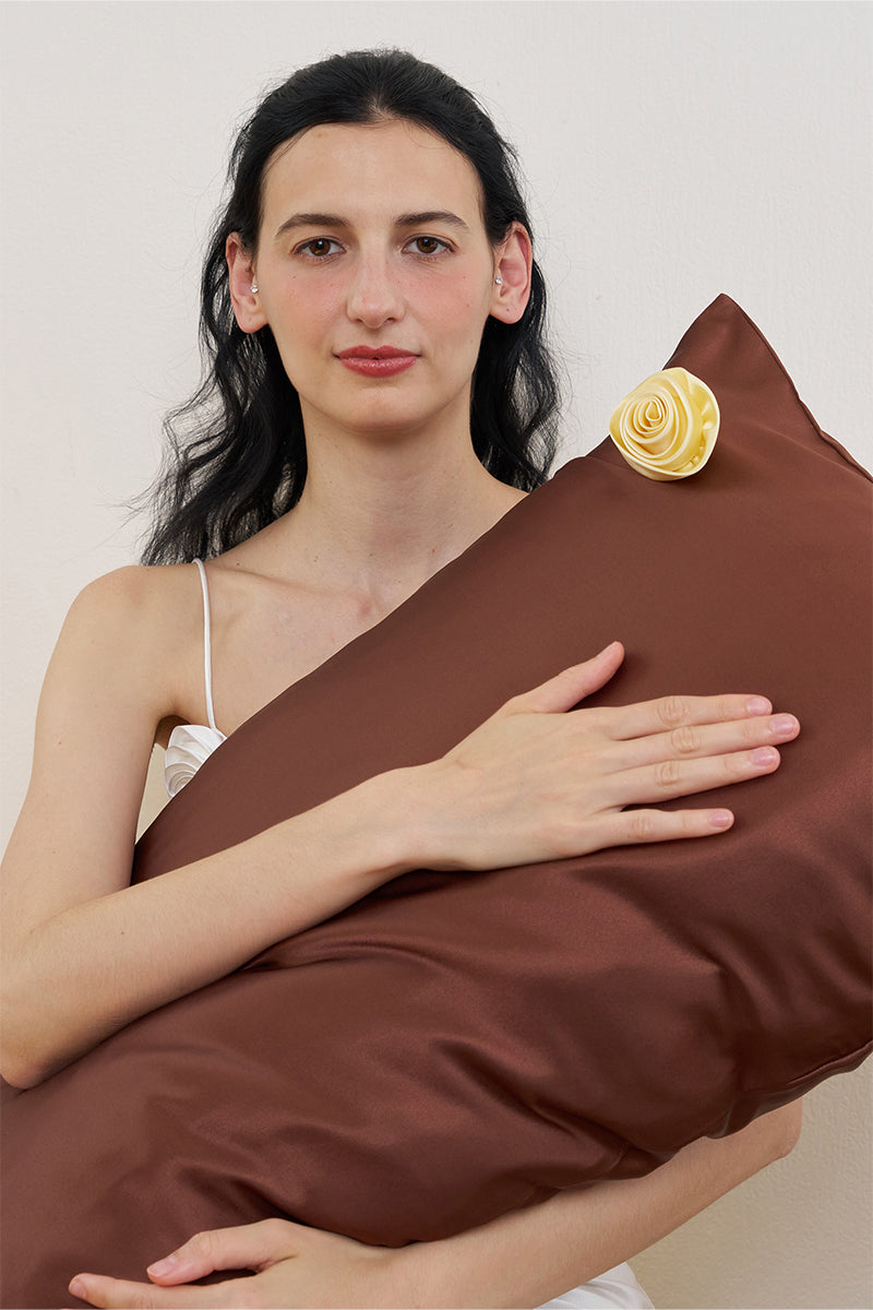 TUSCAN ROSE SILK PILLOWCASE IN BROWN