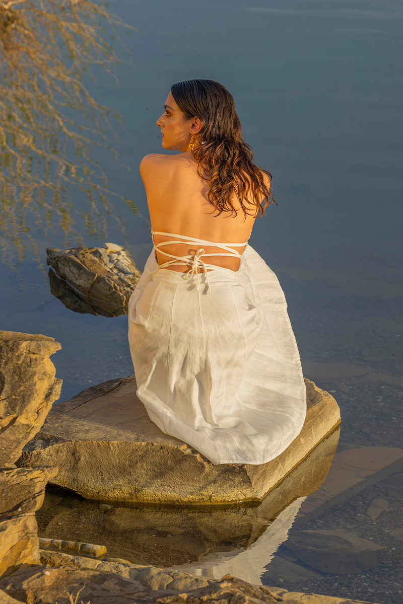 WHITE CLOUD MIDI SKIRT
