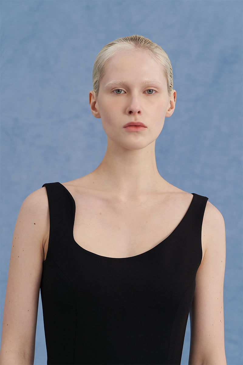 ASYMMETRIC-BECK SLEEVELESS JUMPSUIT IN BLACK
