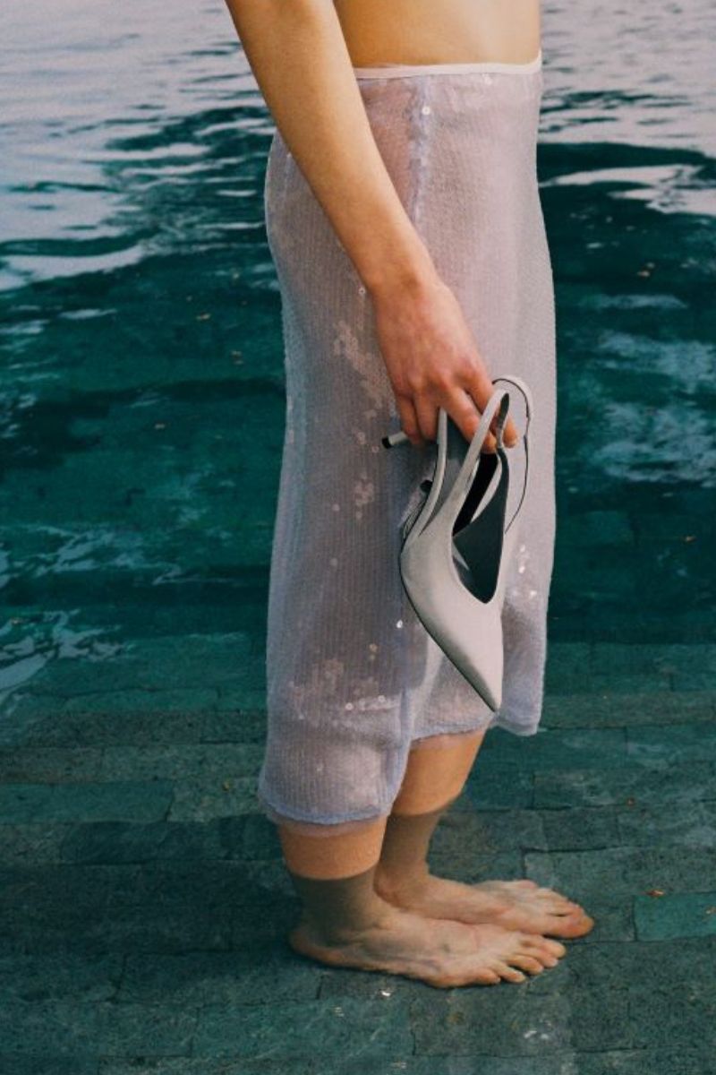 THE WATER SKIRT IN BLUE