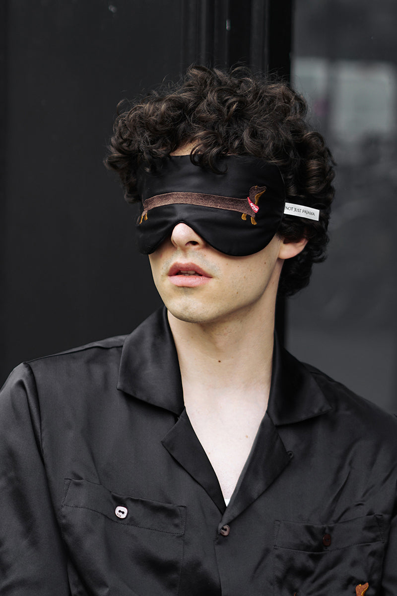 DACHSHUND DREAM SILK SLEEPING EYE MASK IN WHITE