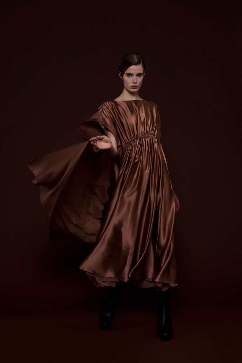 CAPE-EFFECT DRESS IN BROWN