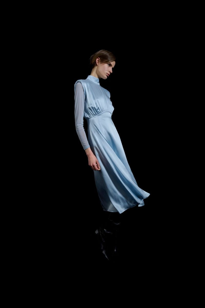 HIGH-NECK SILK DRESS IN BLUE