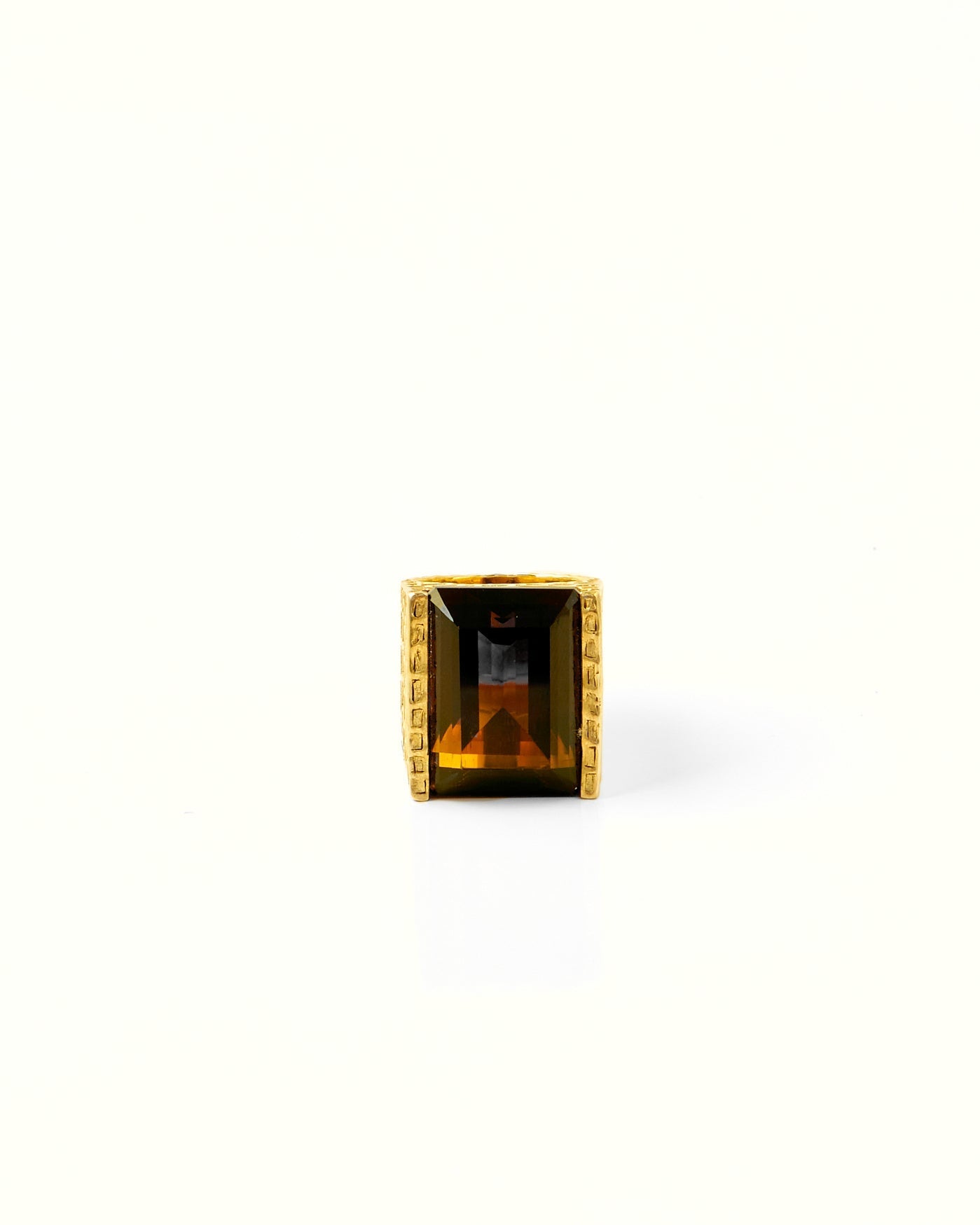Tay Smokey Qtz. Set Chiselled Stephie Ring