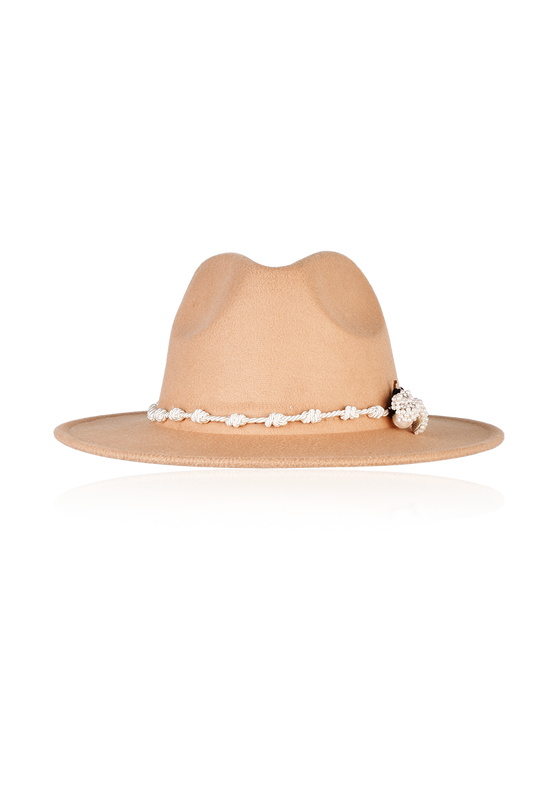 PEARLS LADYBUG HAT IN BROWN
