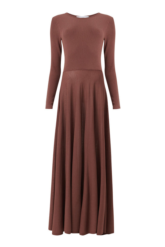 FIT-AND-FLARE KNITTED DRESS IN BROWN