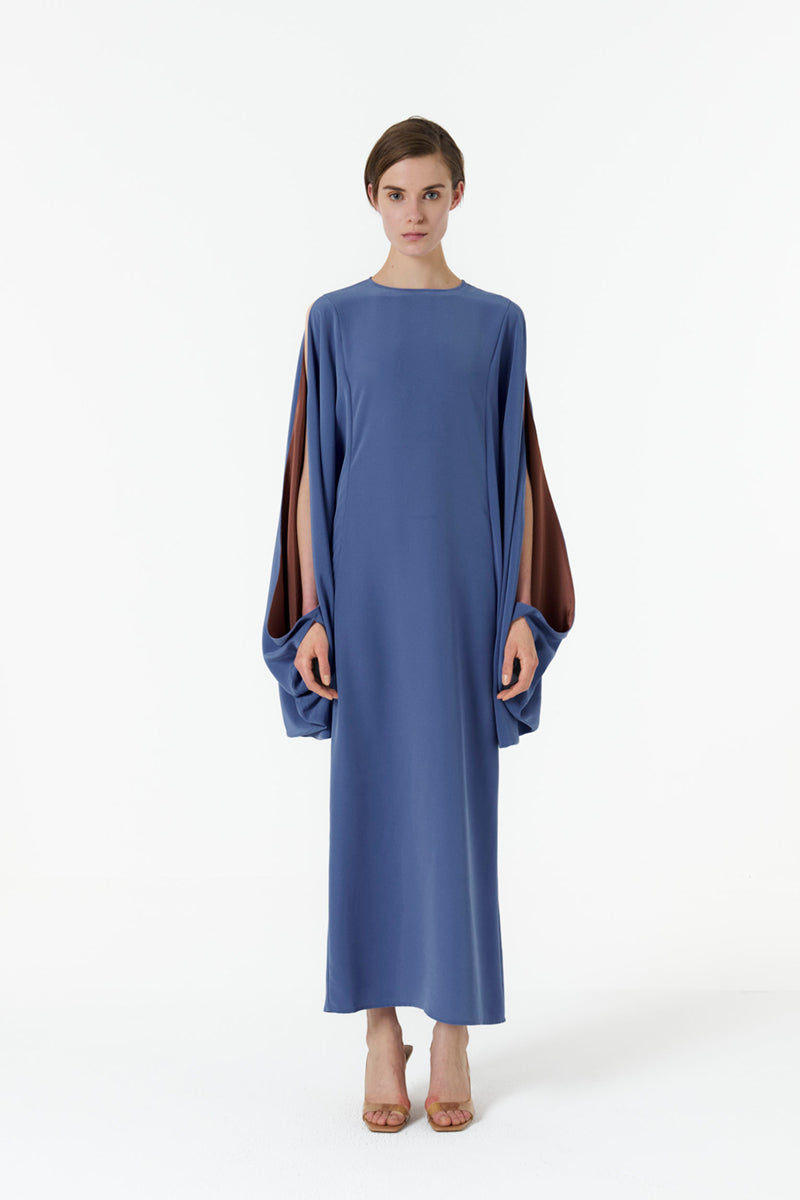 COLOR-CONTRAST SLEEVE KAFTAN IN BLUE