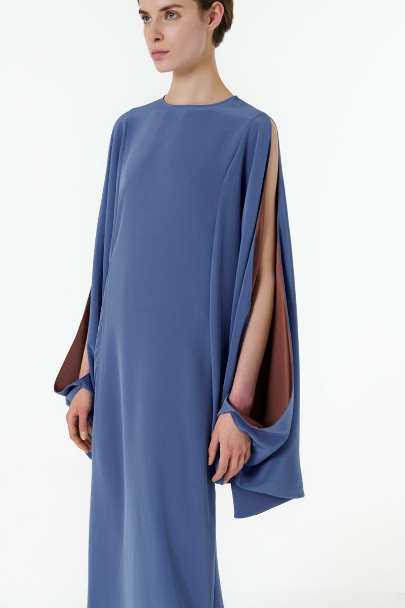 COLOR-CONTRAST SLEEVE KAFTAN IN BLUE