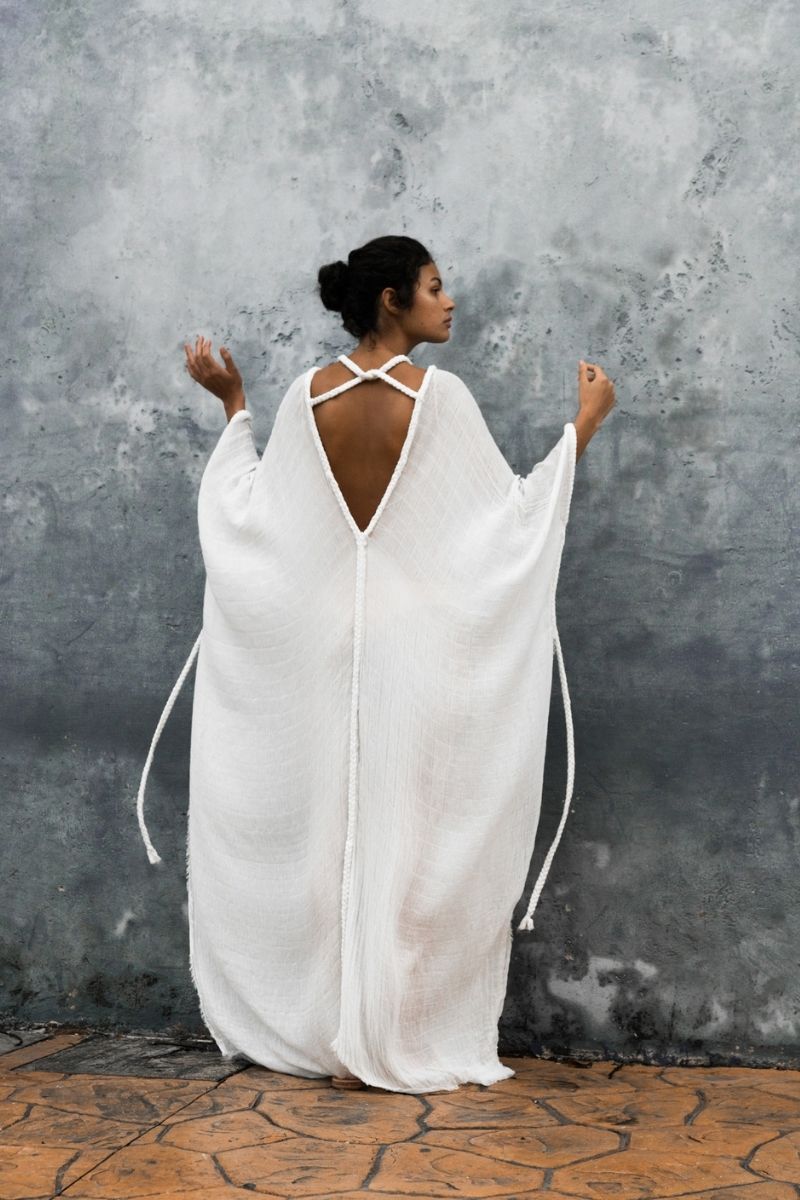 HELENA KAFTAN IN NUDE