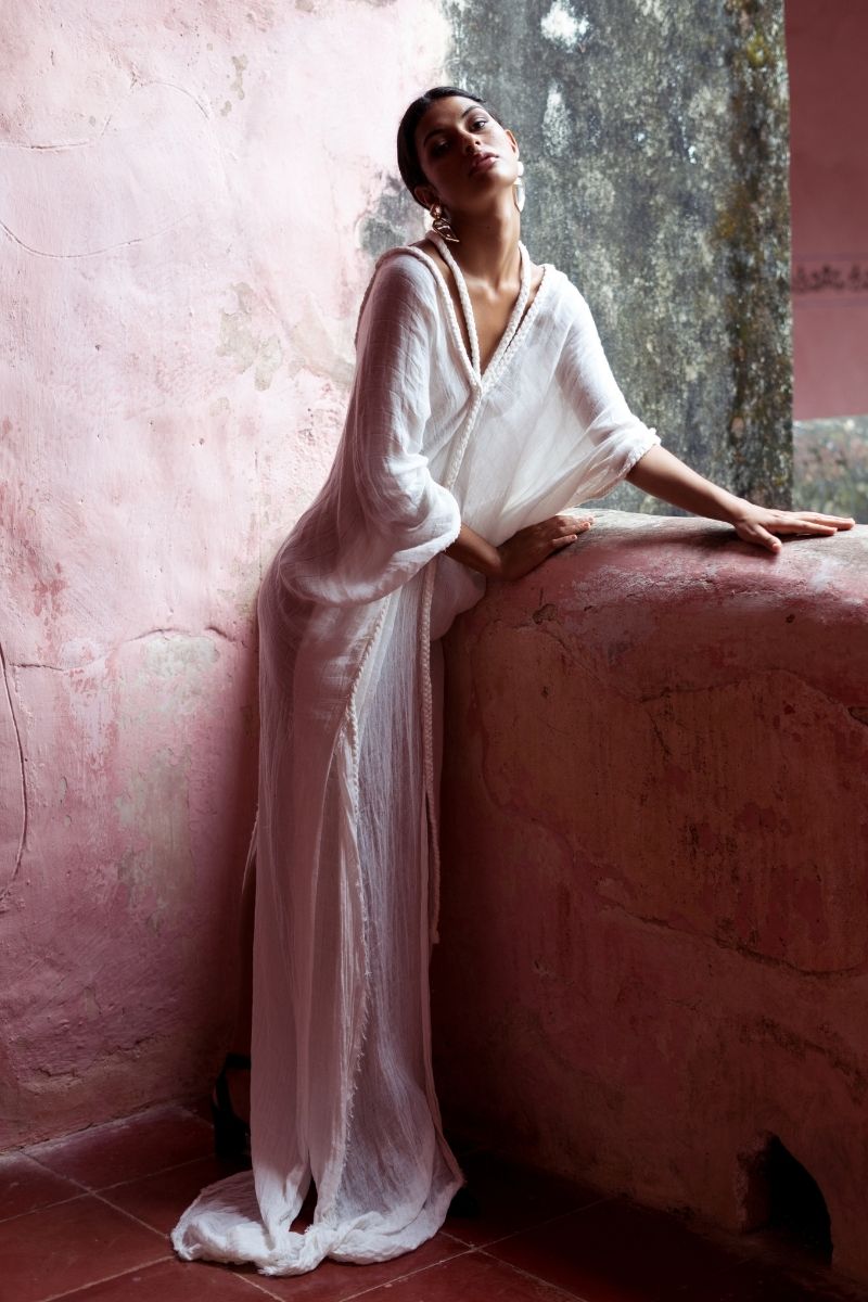 HELENA KAFTAN IN NUDE