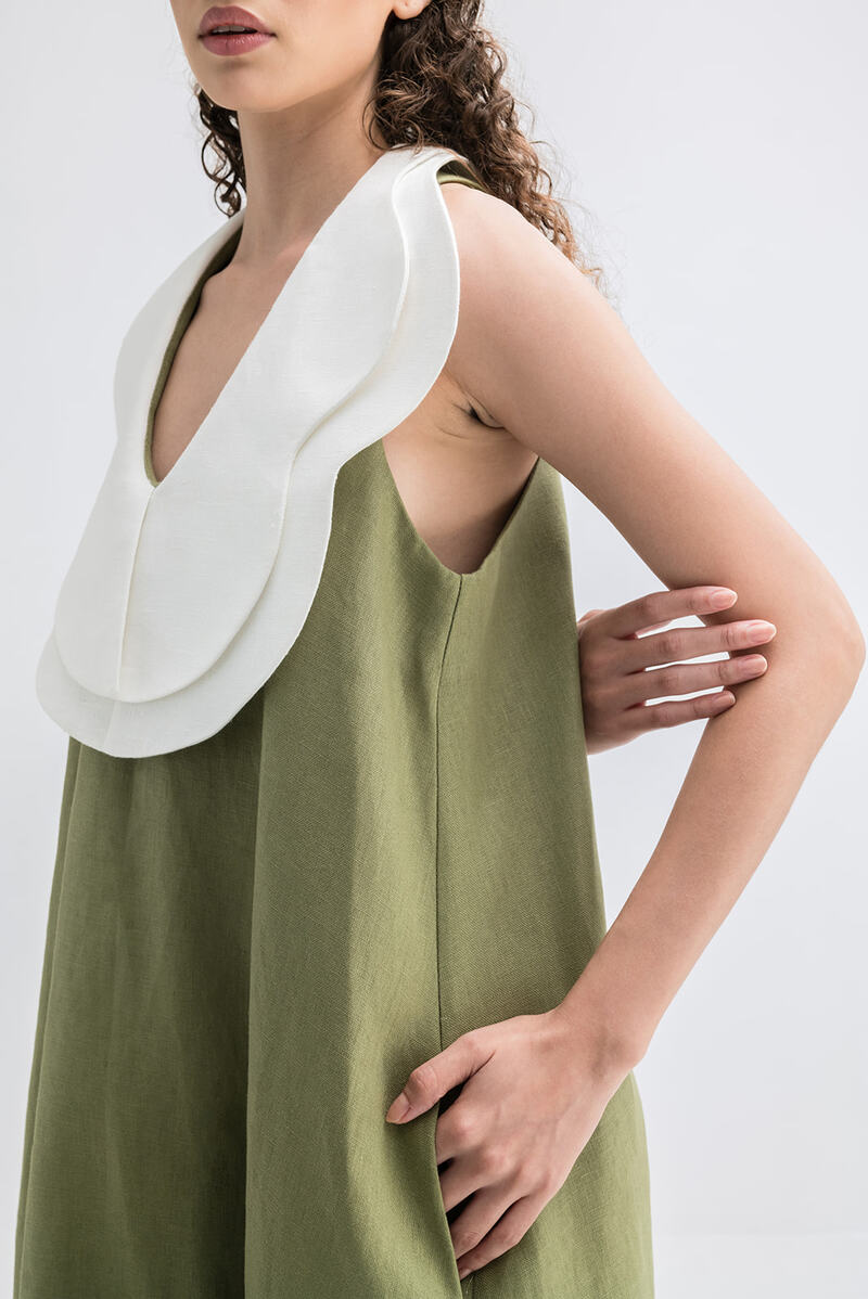 LORA DRESS IN SAGE GREEN