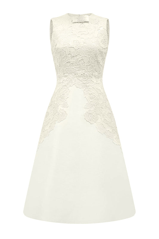 SLEVEVELESS KNEE LENGTH DRESS IN IVORY