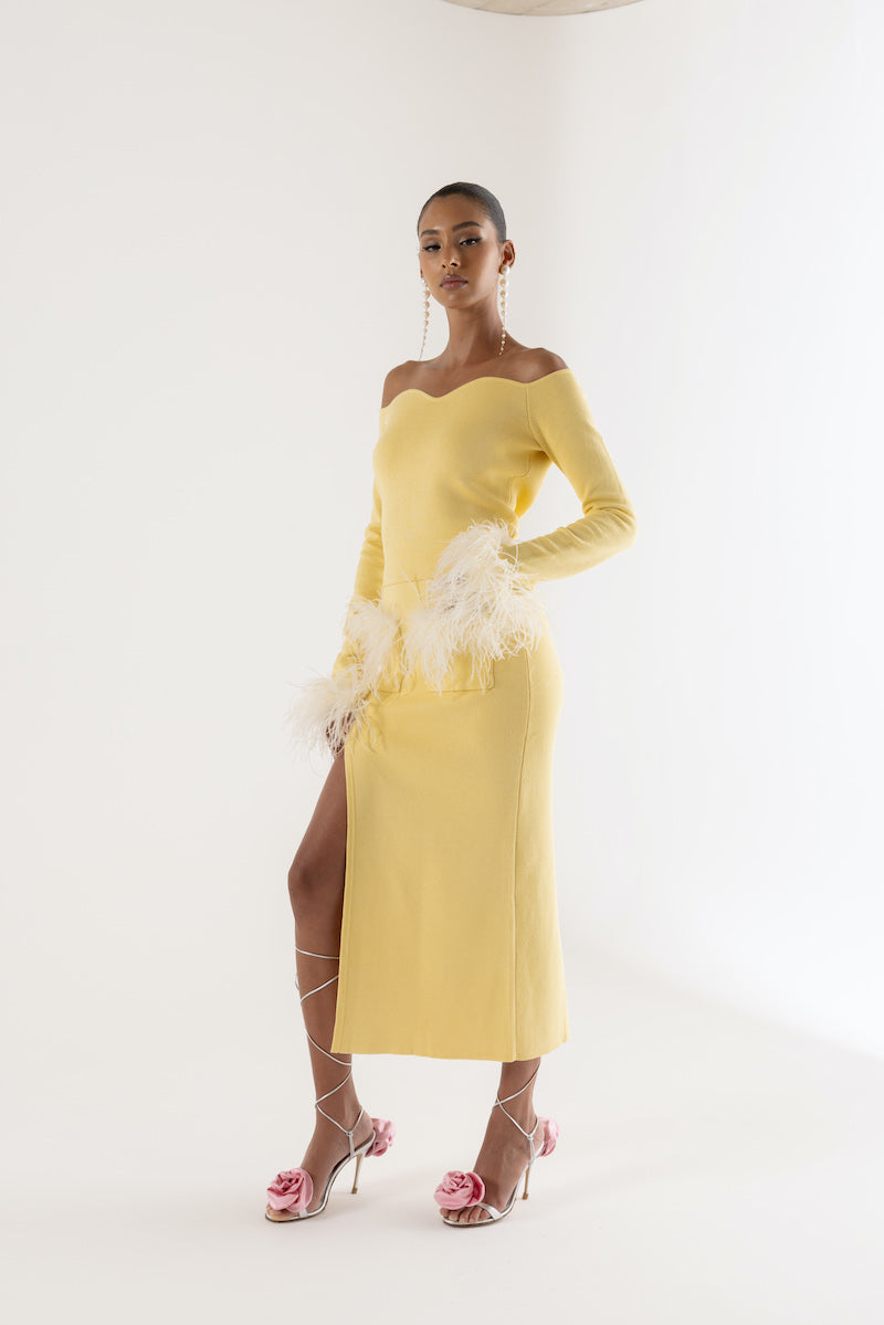 YELLOW VANILLA KNIT SKIRT WITH FEATHERS