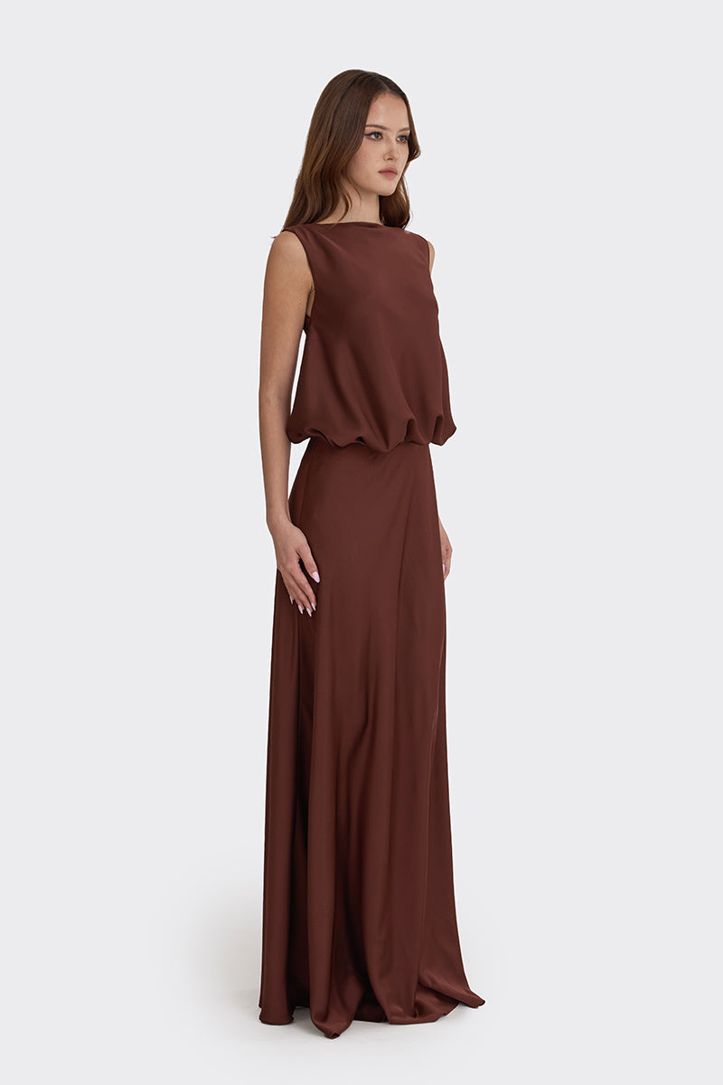 PUFFED BOATNECK MAXI GOWN IN BROWN