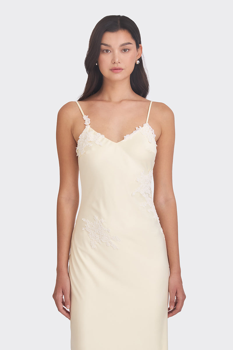 SIGNATURE V NECK LACE MAXI DRESS IN LIGHT YELLOW
