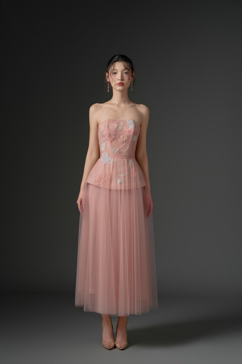 SAMAKA TULLE FLOWER DRESS IN LIGHT PINK
