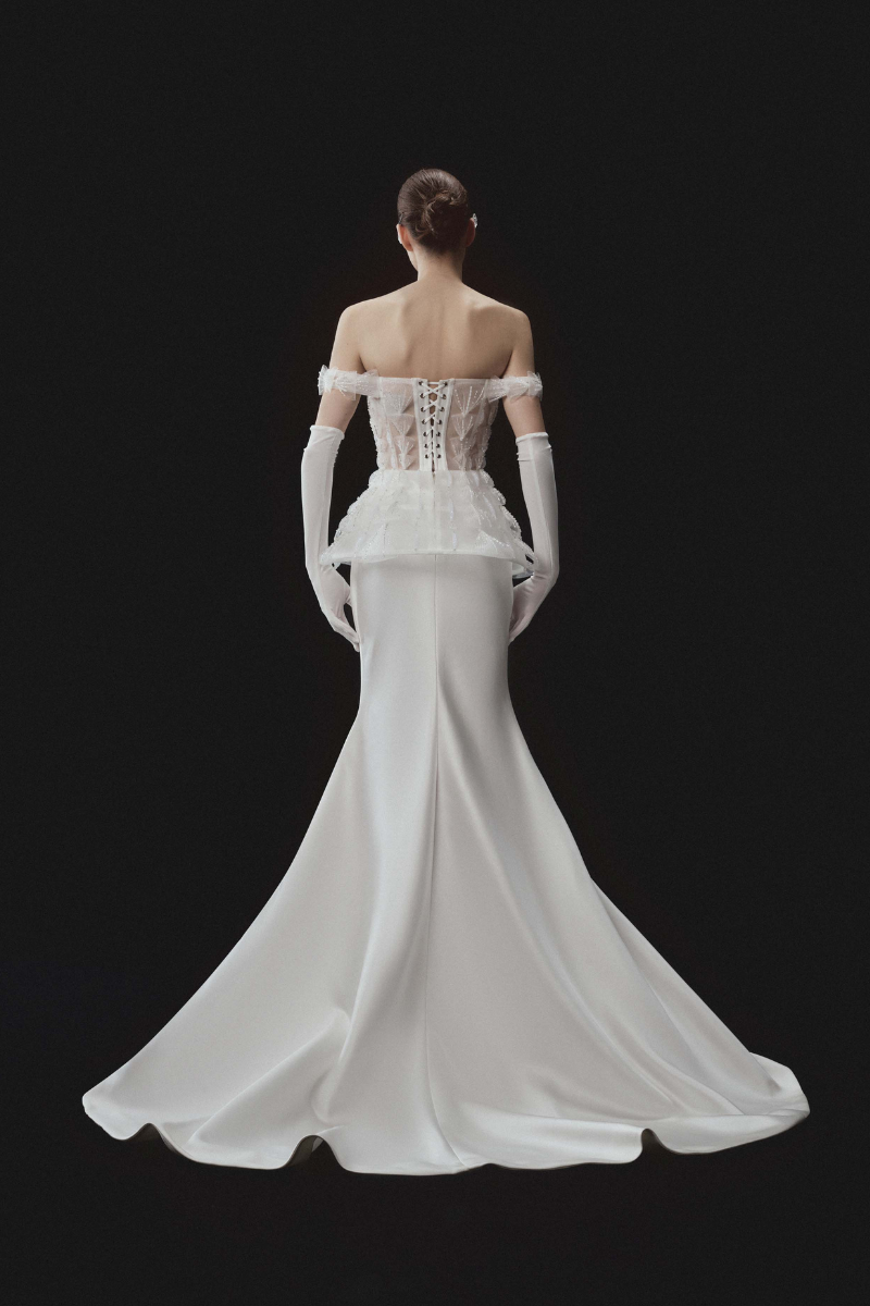 OFF-SHOULDER PEPLUM TRUMPET DRESS IN WHITE