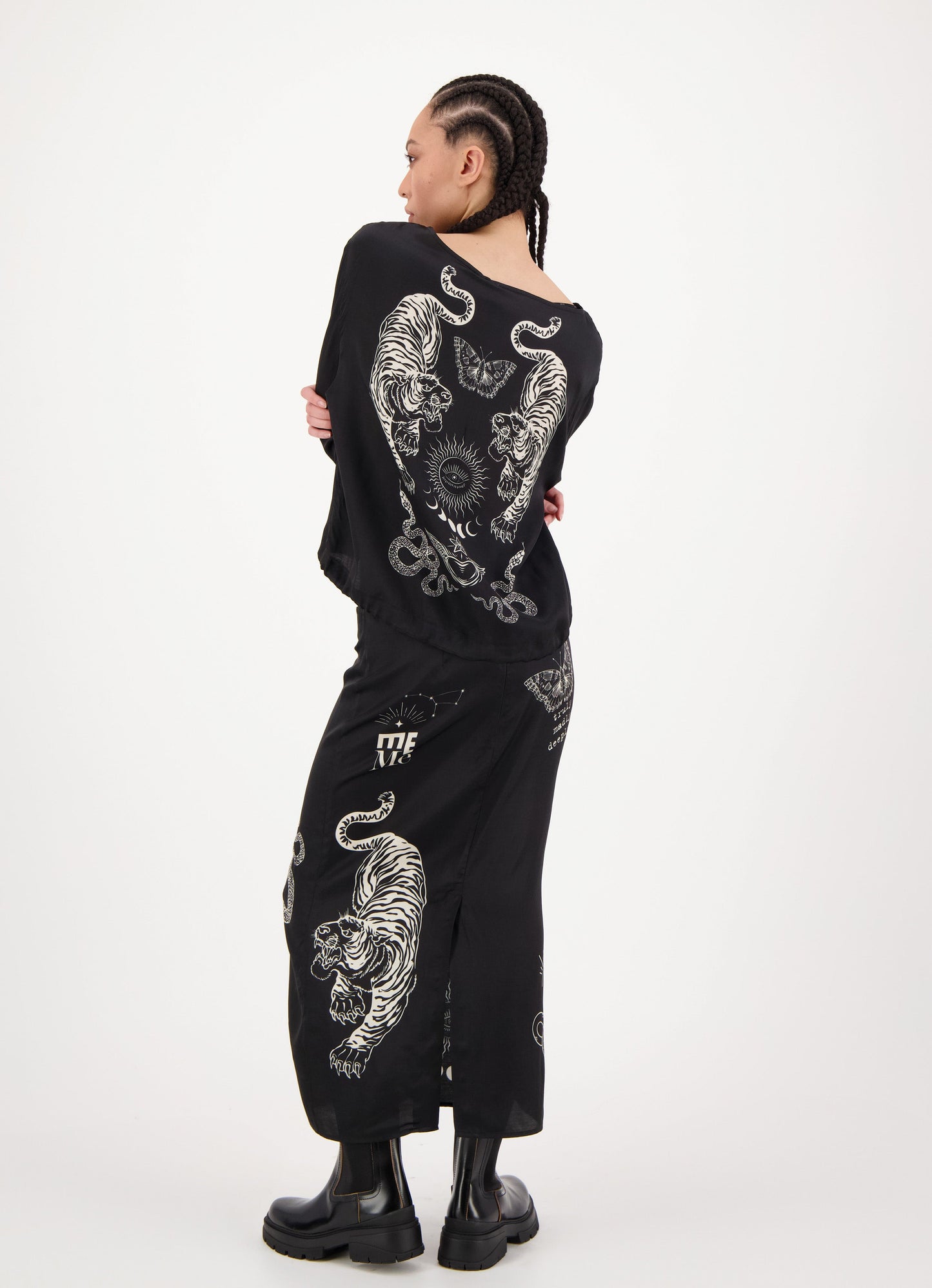 Valery Black Magic Slim Skirt