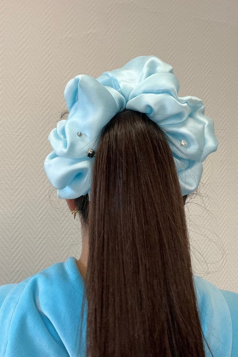 CULT MIA X AETHERA AQUA HARLOW EMBELLISHED SCRUNCHIE