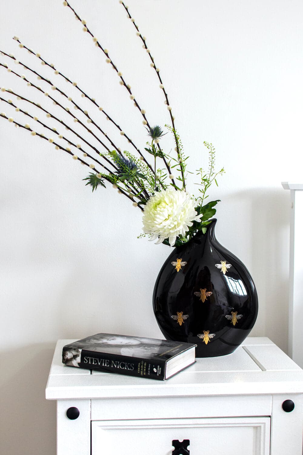BEE TEARDROP CERAMIC VASE
