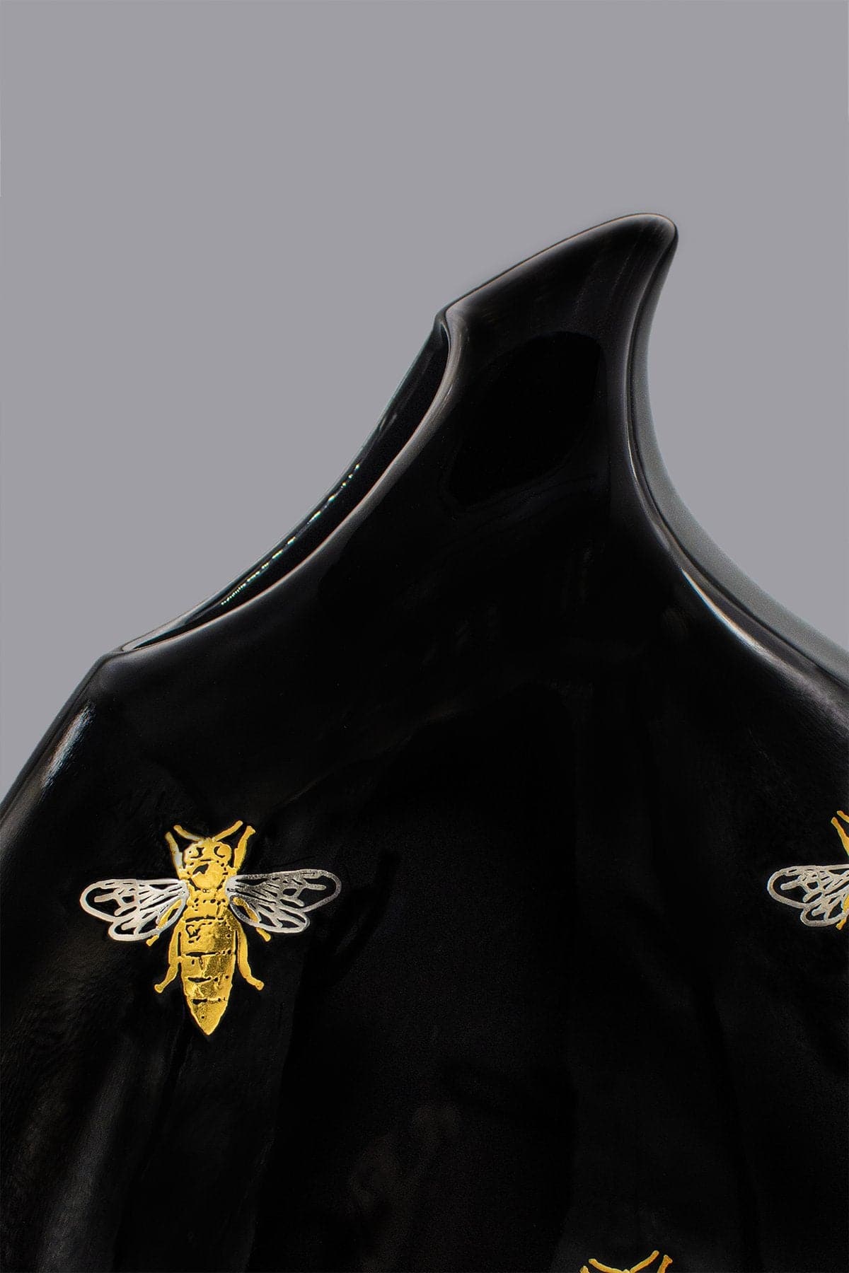 BEE TEARDROP CERAMIC VASE