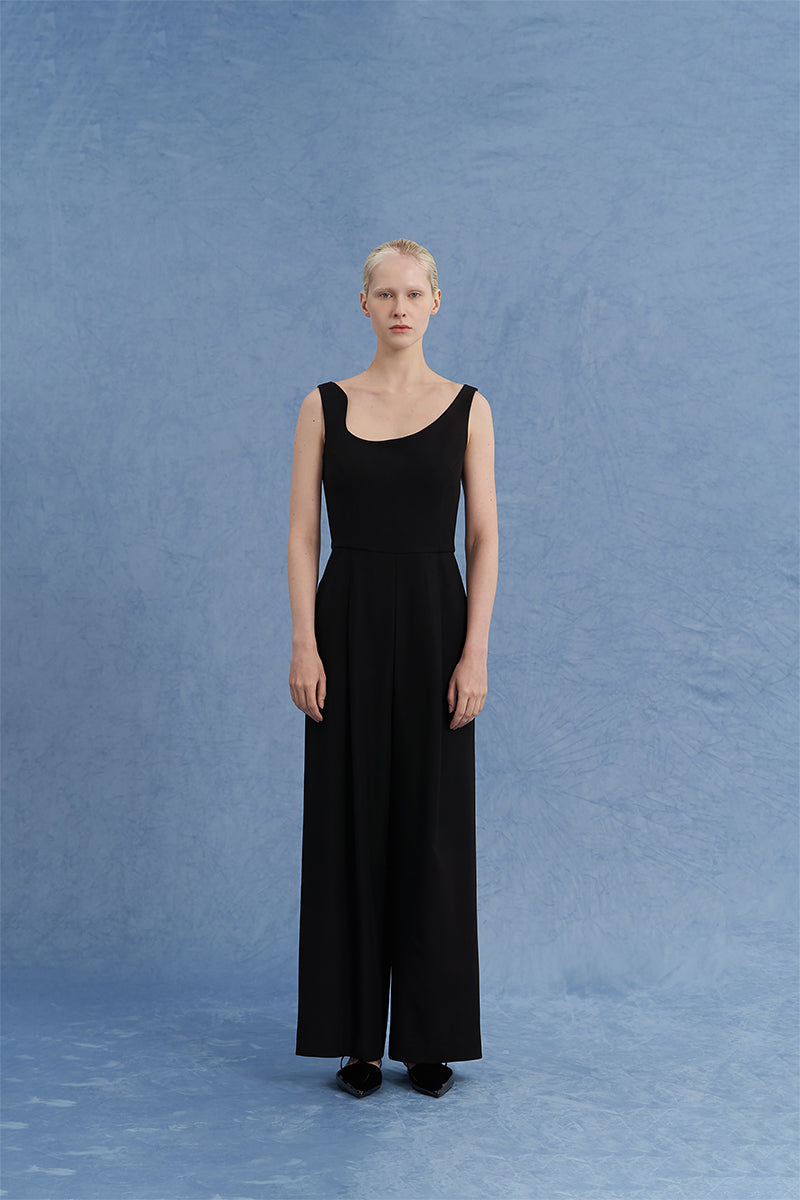 ASYMMETRIC-BECK SLEEVELESS JUMPSUIT IN BLACK