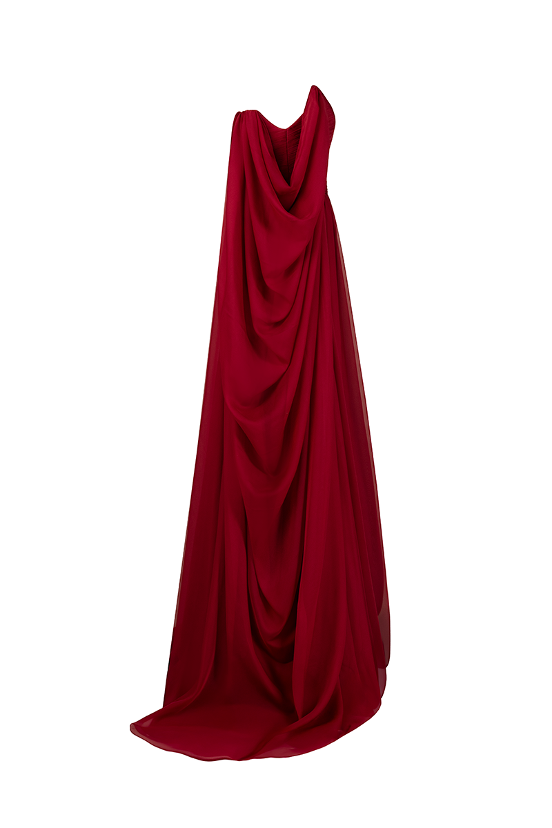 STRAPLESS GOWN IN RED