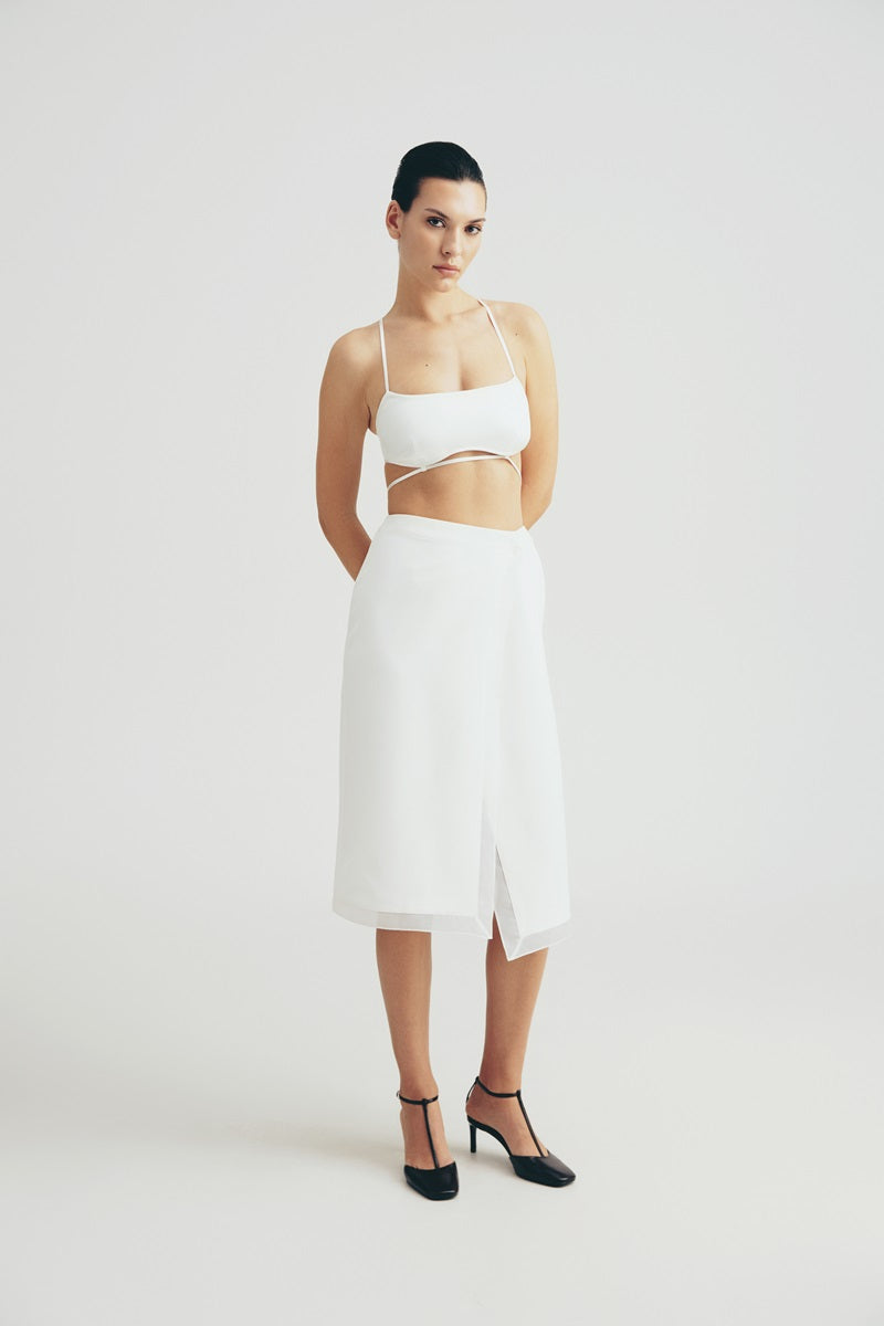 WRAP SKIRT IN WHITE